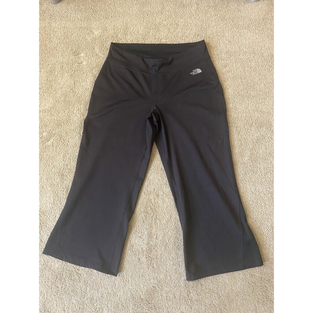 The North Face Vapor Wick Black WideLeg Capri Crop Pants/Leggings Women’s Size M